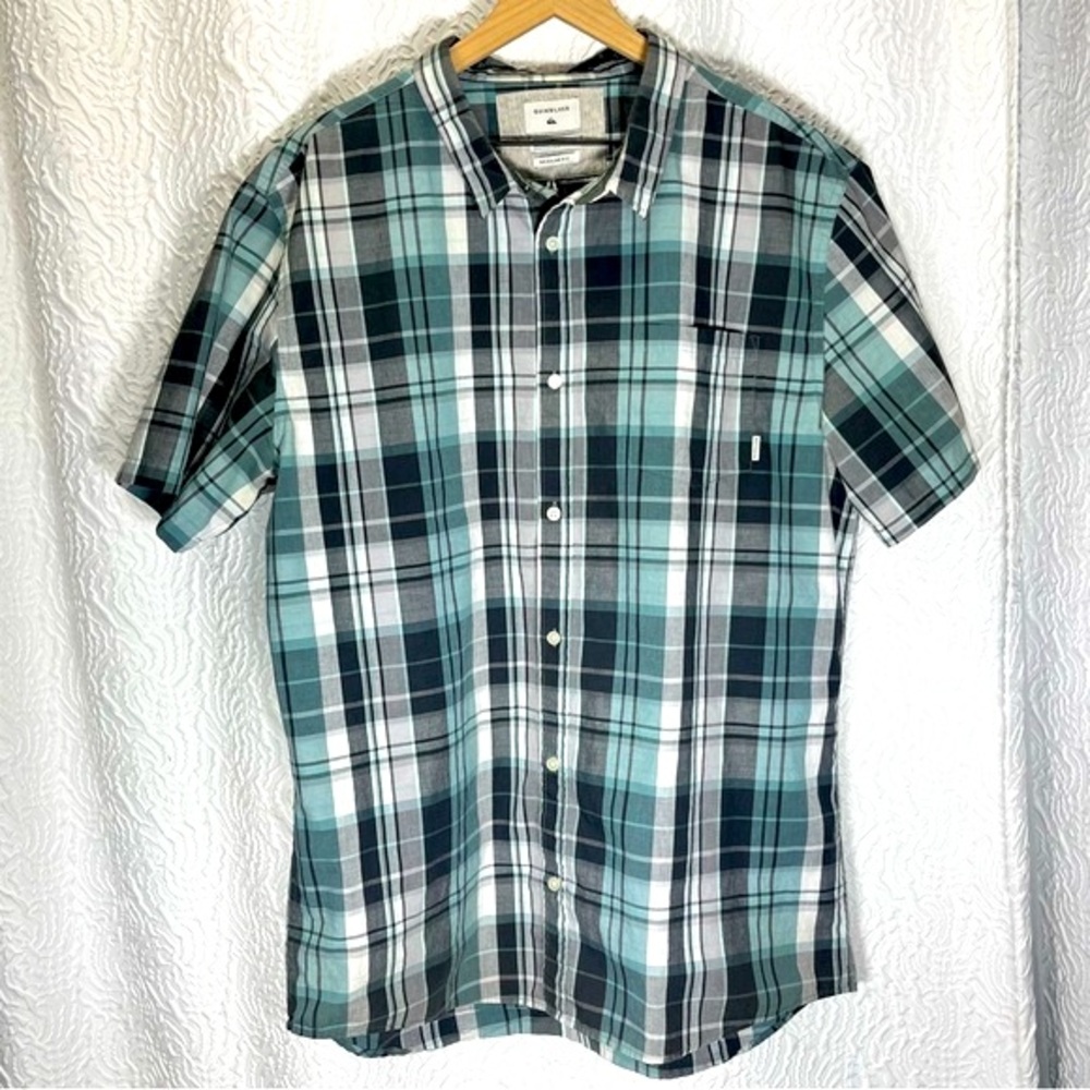 Quiksilver Men's XL Plaid Short Sleeve Casual Button Down Shirt Mint Green Black